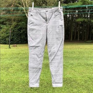 American Eagle Hi-Rise Jegging